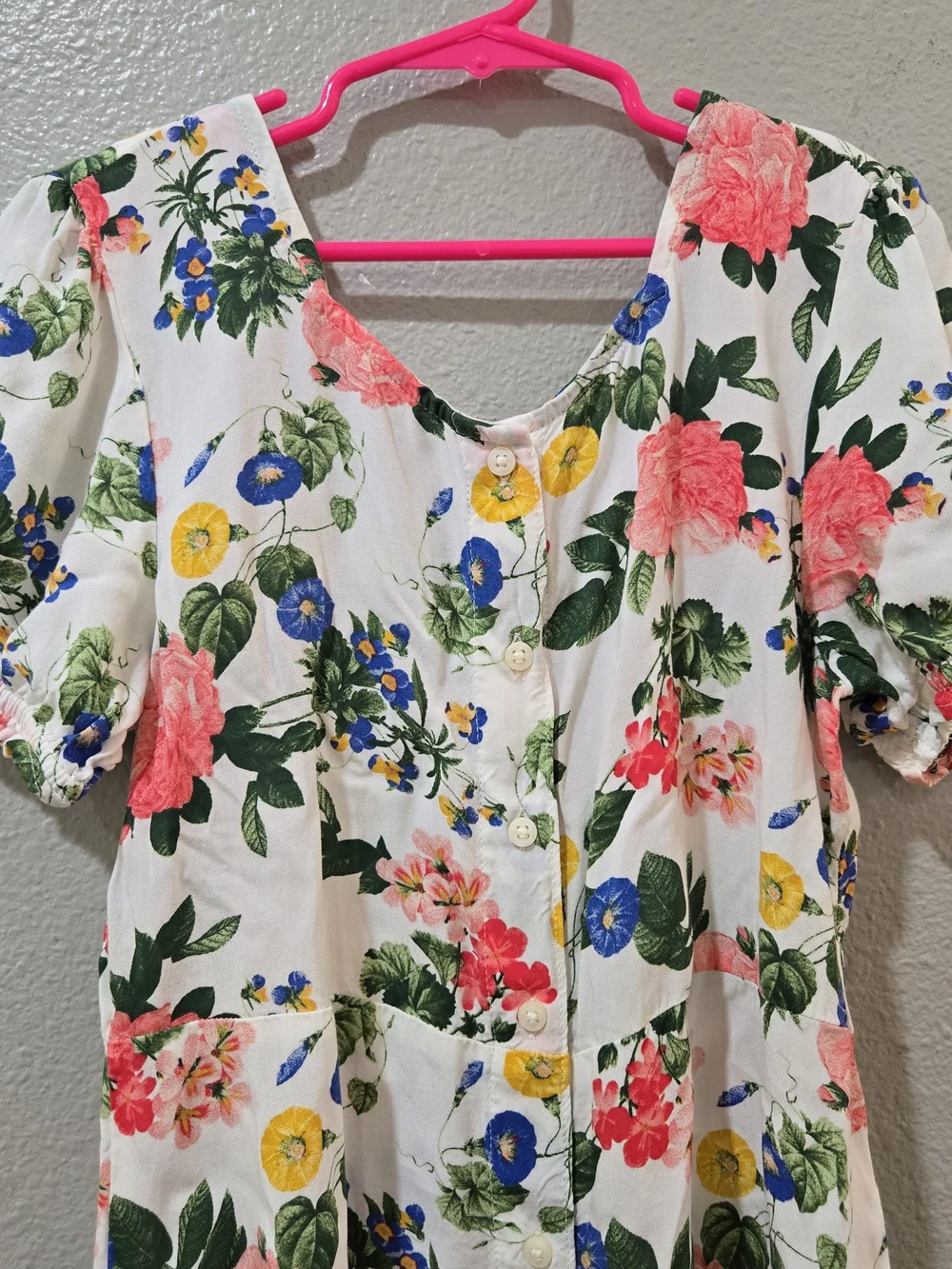 Bundle of Girls Old Navy Dresses - Floral Button-Front and Black Daisy XL Plus
